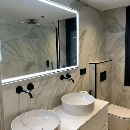 Luxury Pernet *